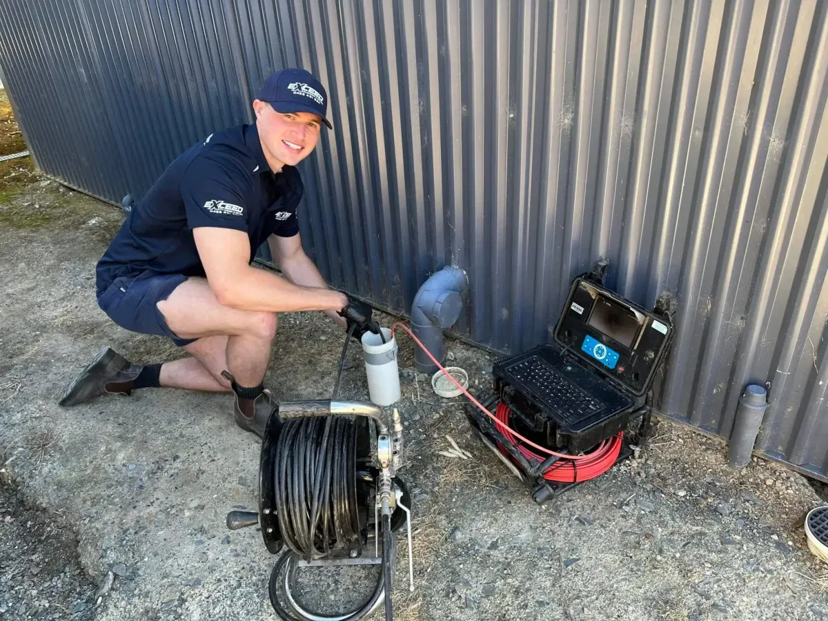 A Elizabeth Park plumber carrying out the job step by step